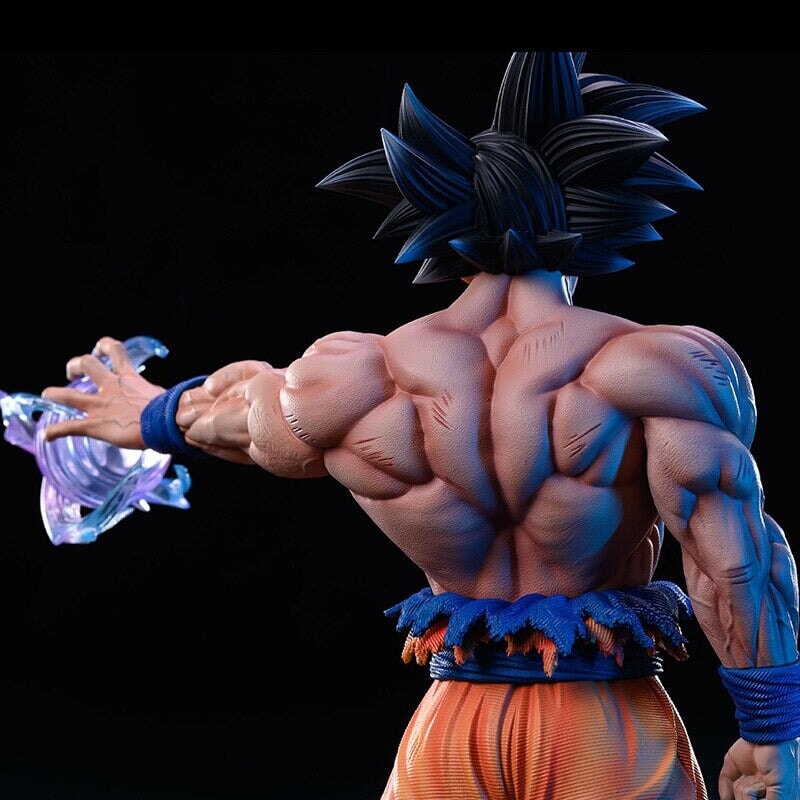 Figura coleccionable de Goku Ultra Instinto