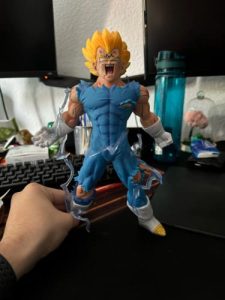 Figurine Dragon Ball Vegeta Explosion photo review