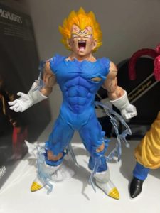 Figurine Dragon Ball Vegeta Explosion photo review