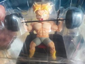 Figurine Dragon Ball Trunks Musculation photo review