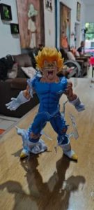 Figurine Dragon Ball Vegeta Explosion photo review