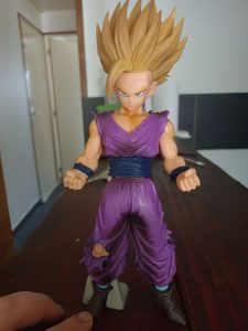 Figurine LED Dragon Ball Z Gohan Super Saiyan 2 photo review