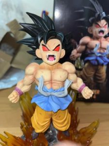 Figurine Dragon Ball Goku Transformation Oozaru photo review