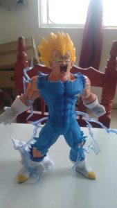 Figurine Dragon Ball Vegeta Explosion photo review