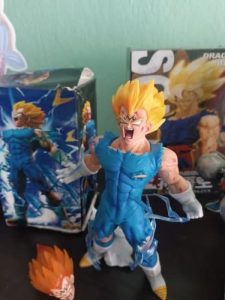 Figurine Dragon Ball Vegeta Explosion photo review