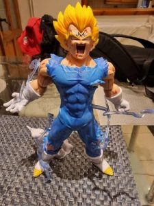 Figurine Dragon Ball Vegeta Explosion photo review