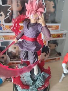 Figurine Dragon Ball Goku Rosé Ultime photo review