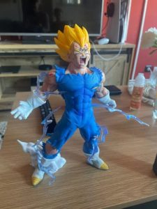 Figurine Dragon Ball Vegeta Explosion photo review