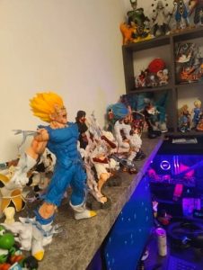 Figurine Dragon Ball Vegeta Explosion photo review