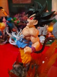 Figurine Dragon Ball Goku Transformation Oozaru photo review