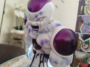 Figurine Dragon Ball Freezer Buste Coupé photo review