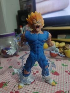 Figurine Dragon Ball Vegeta Explosion photo review