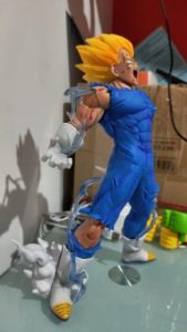 Figurine Dragon Ball Vegeta Explosion photo review